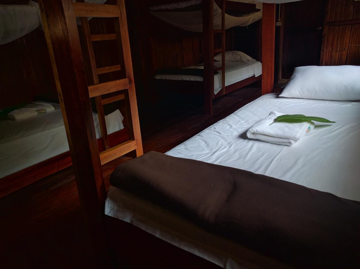 Green Forest Ecolodge Puerto Montufar Екстериор снимка