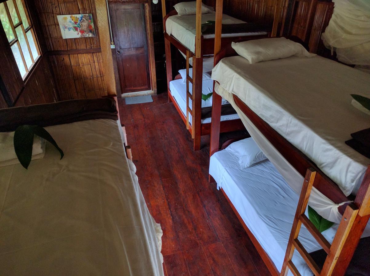 Green Forest Ecolodge Puerto Montufar Екстериор снимка